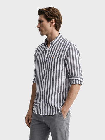 Men's Black Slim Fit Solid Casual Shirt
