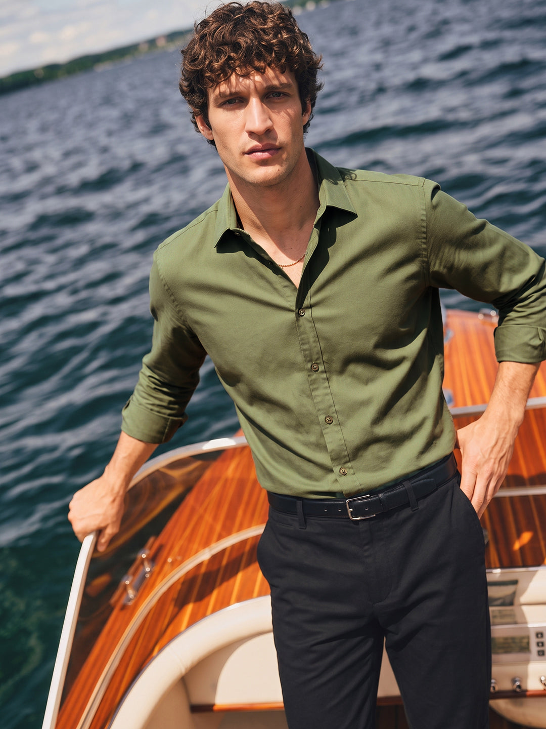 Men's Olive Slim Fit Solid Casual Shirt