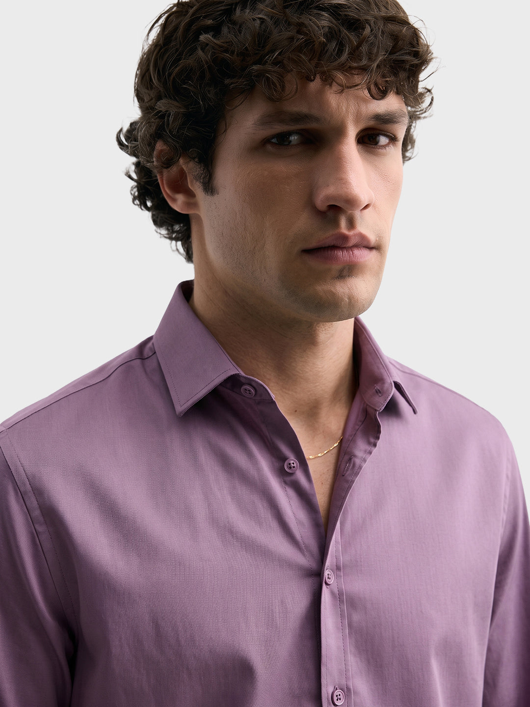 Men's Purple Slim Fit Solid Casual Shirt