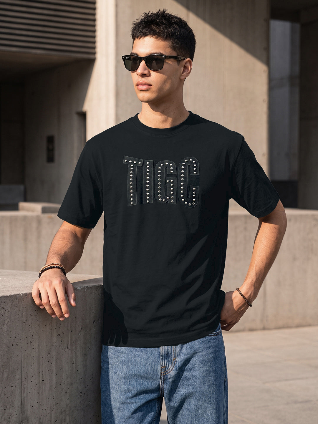 Men's Black Relaxed Fit Textured Casual T-Shirt