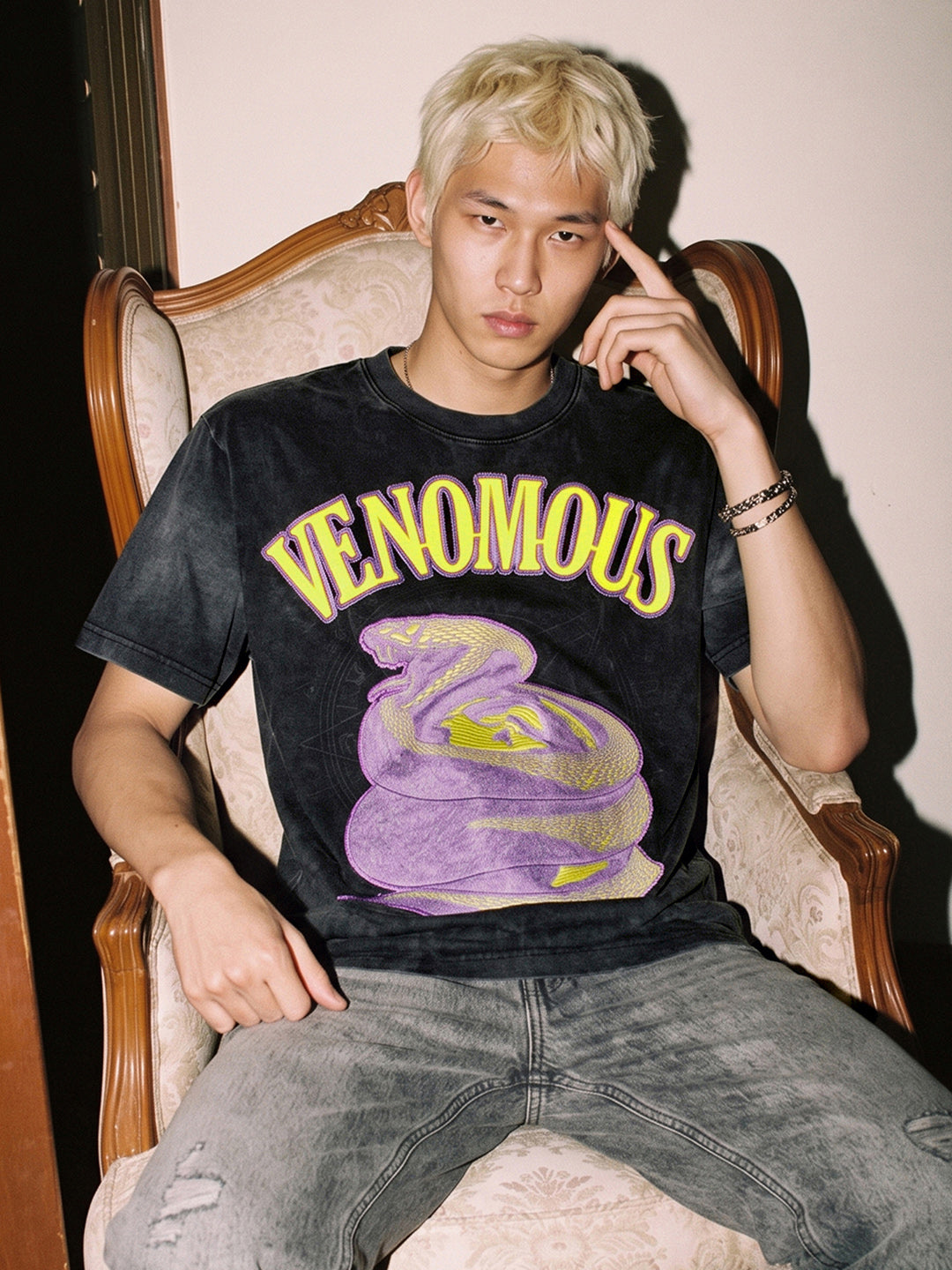 Men's Black Relaxed Fit Printed Casual T-Shirt