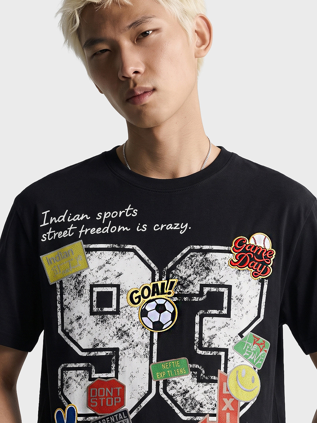 Men's Black Relaxed Fit Printed Casual T-Shirt