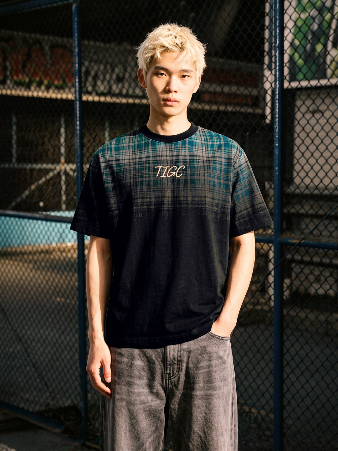 Men's Black Relaxed Fit Printed Casual T-Shirt