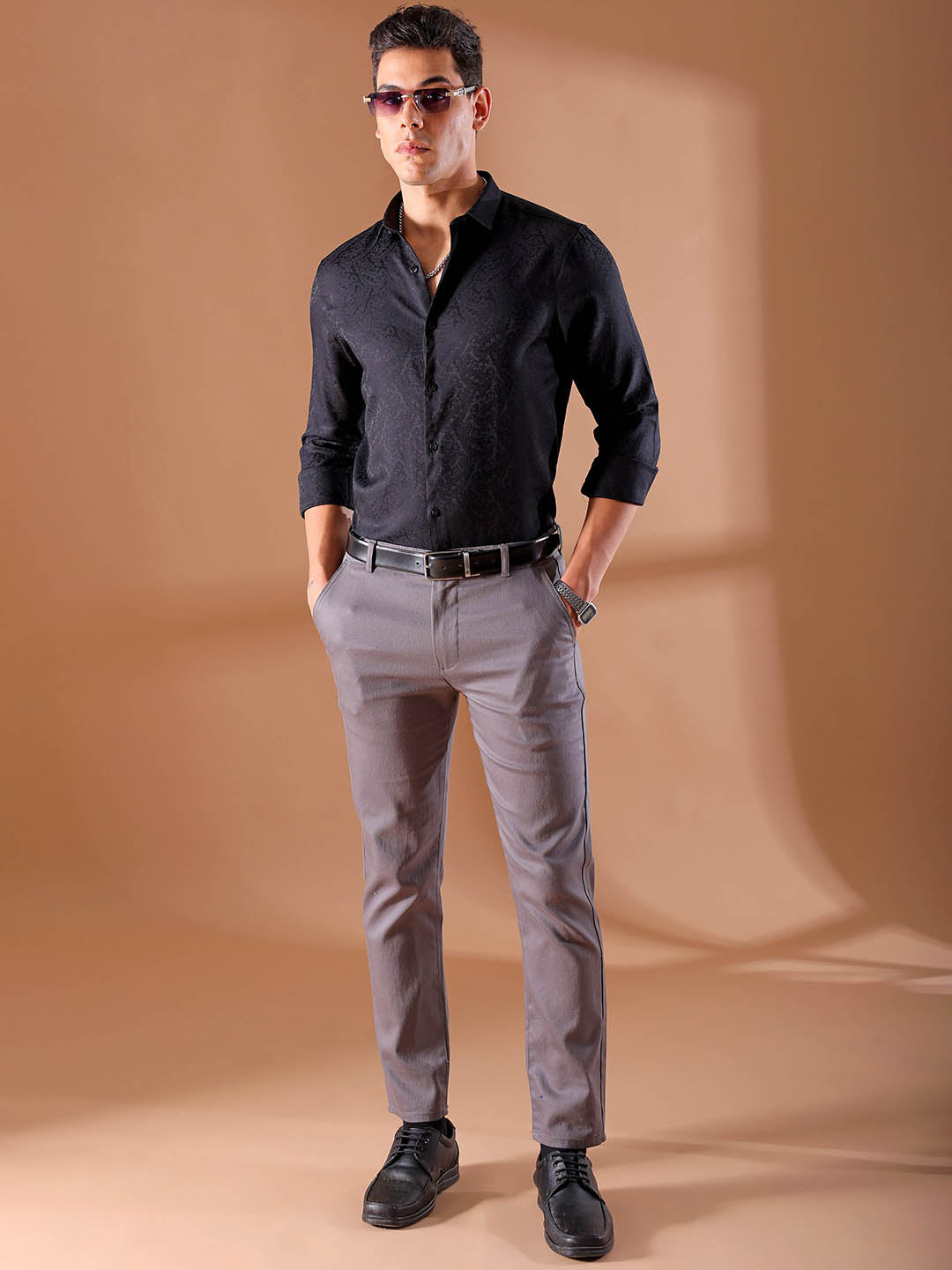 Shop Men's Black Slim Fit Solid Party Shirt Online.