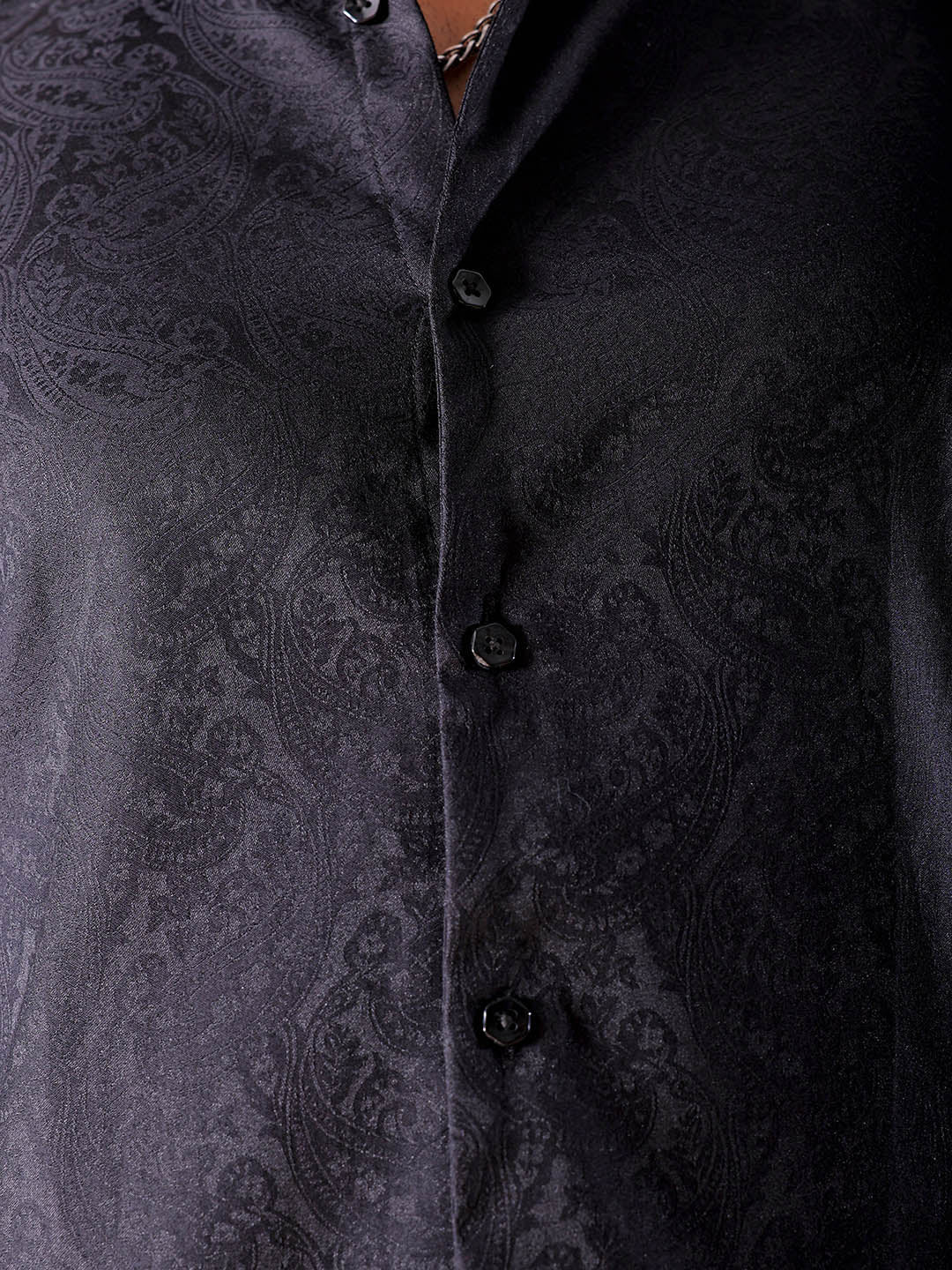 Shop Men's Black Slim Fit Solid Party Shirt Online.