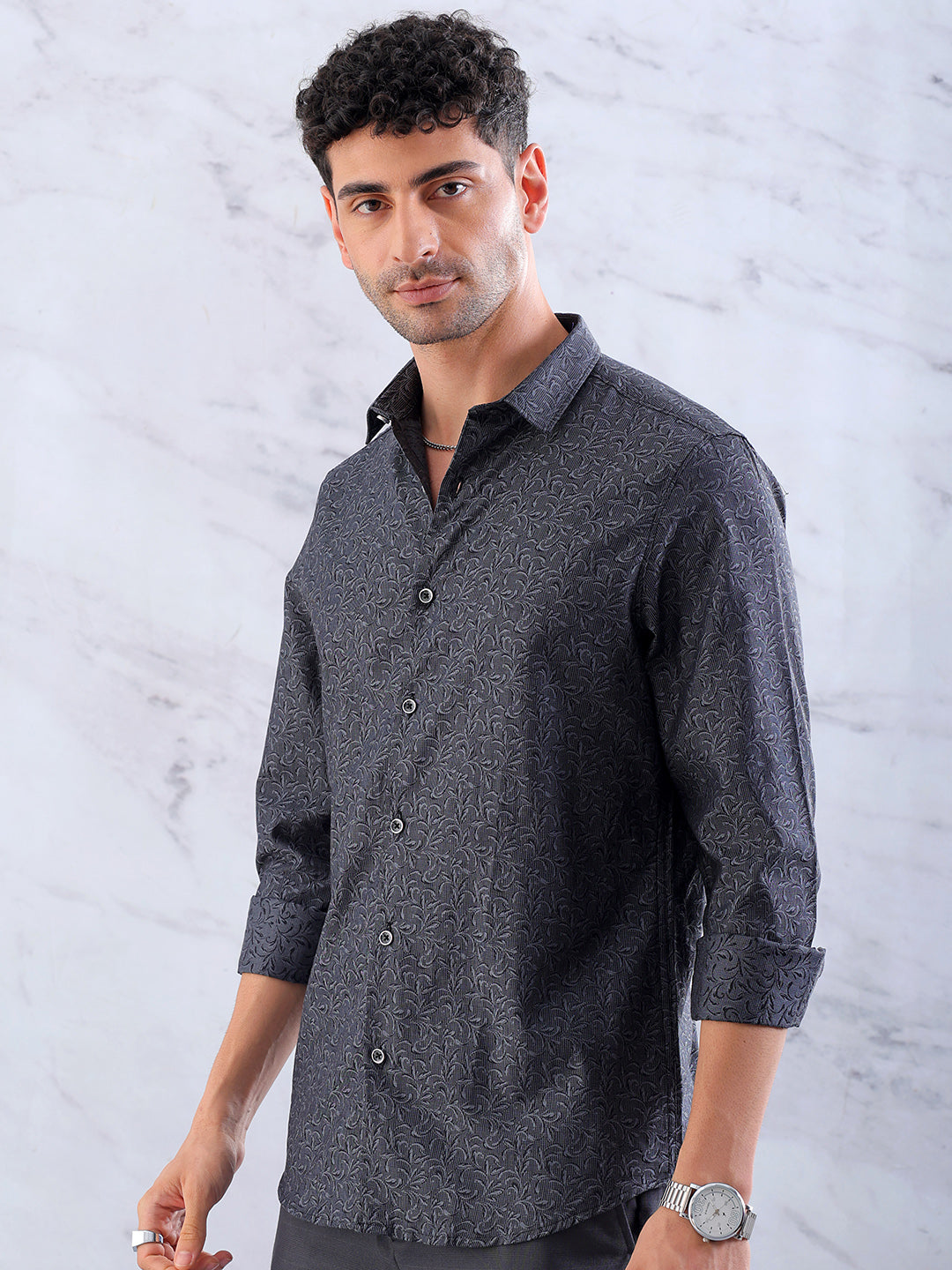 Shop Men's Printed Slim Fit Shirt Online.