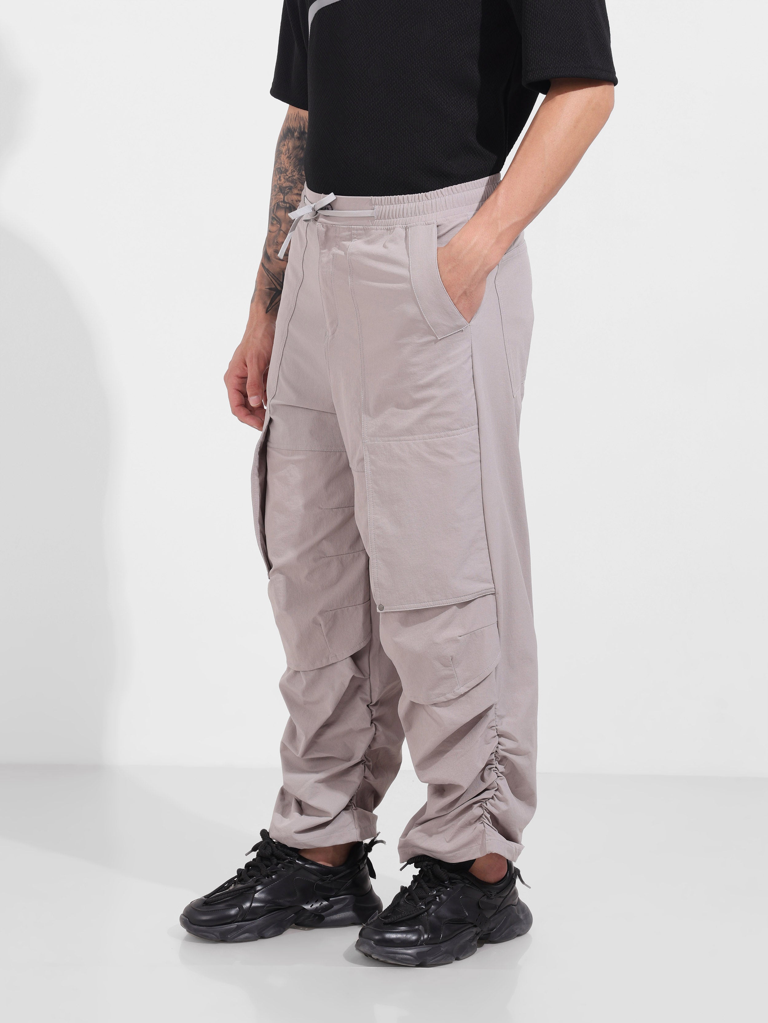 Men's Grey Baggy Fit Solid Utility Trousers