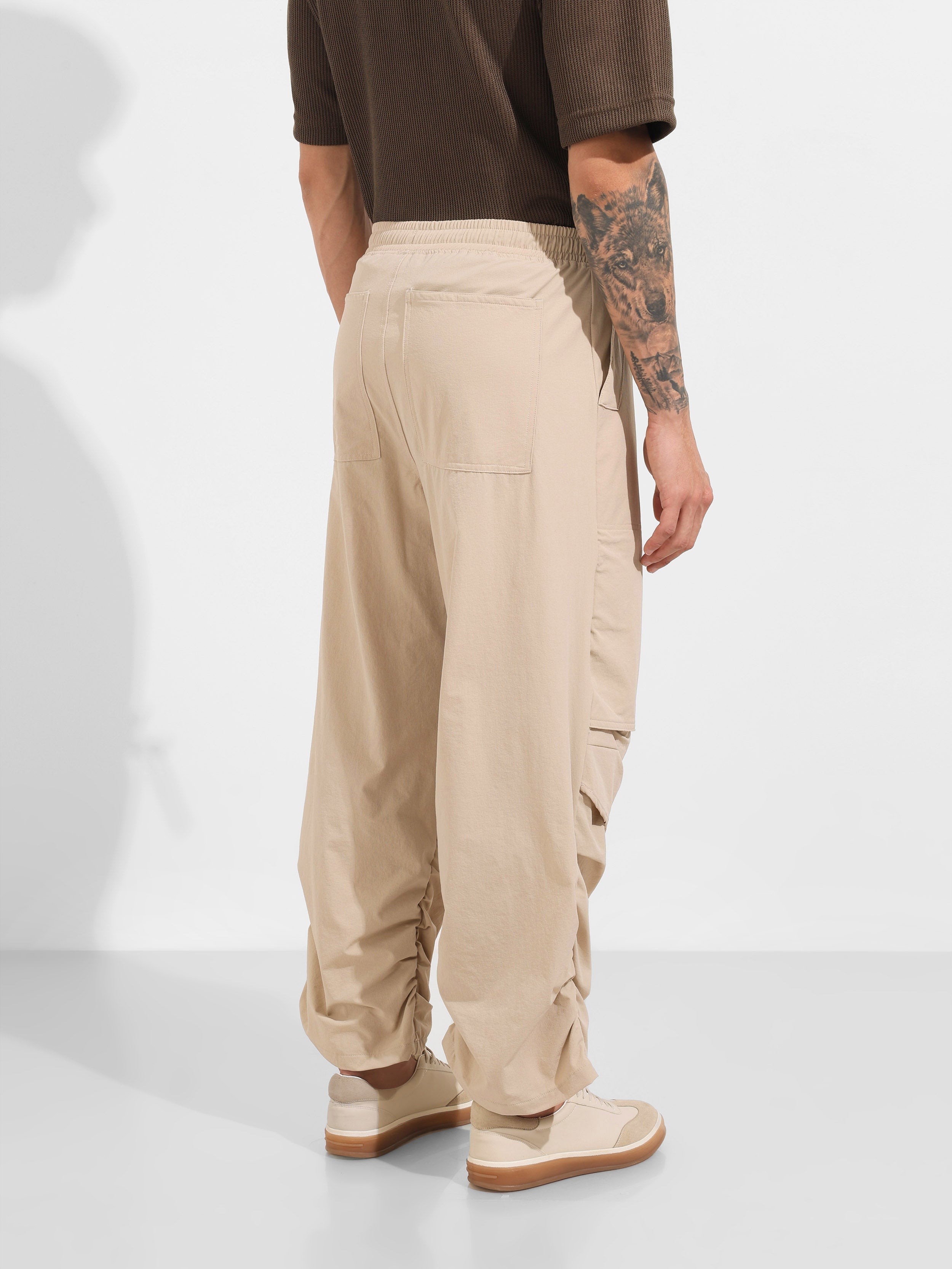 Men's Beige Baggy Fit Solid Utility Trousers