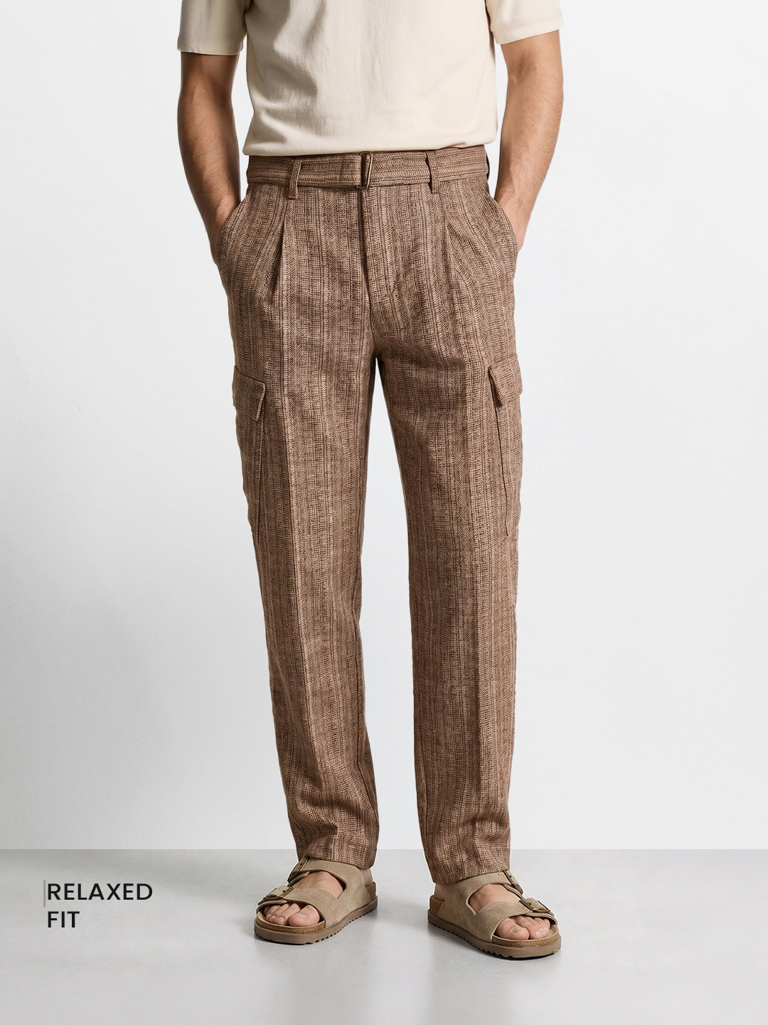 Men's Brown Relaxed Fit Solid Casual Cargo
