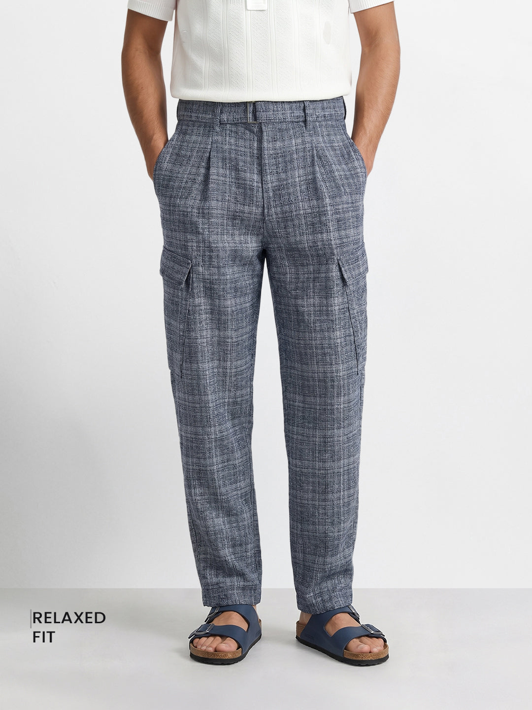 Men's Blue Relaxed Fit Solid Casual Cargo