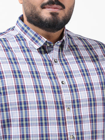 Men's White Regular Fit Checked Casual Shirt