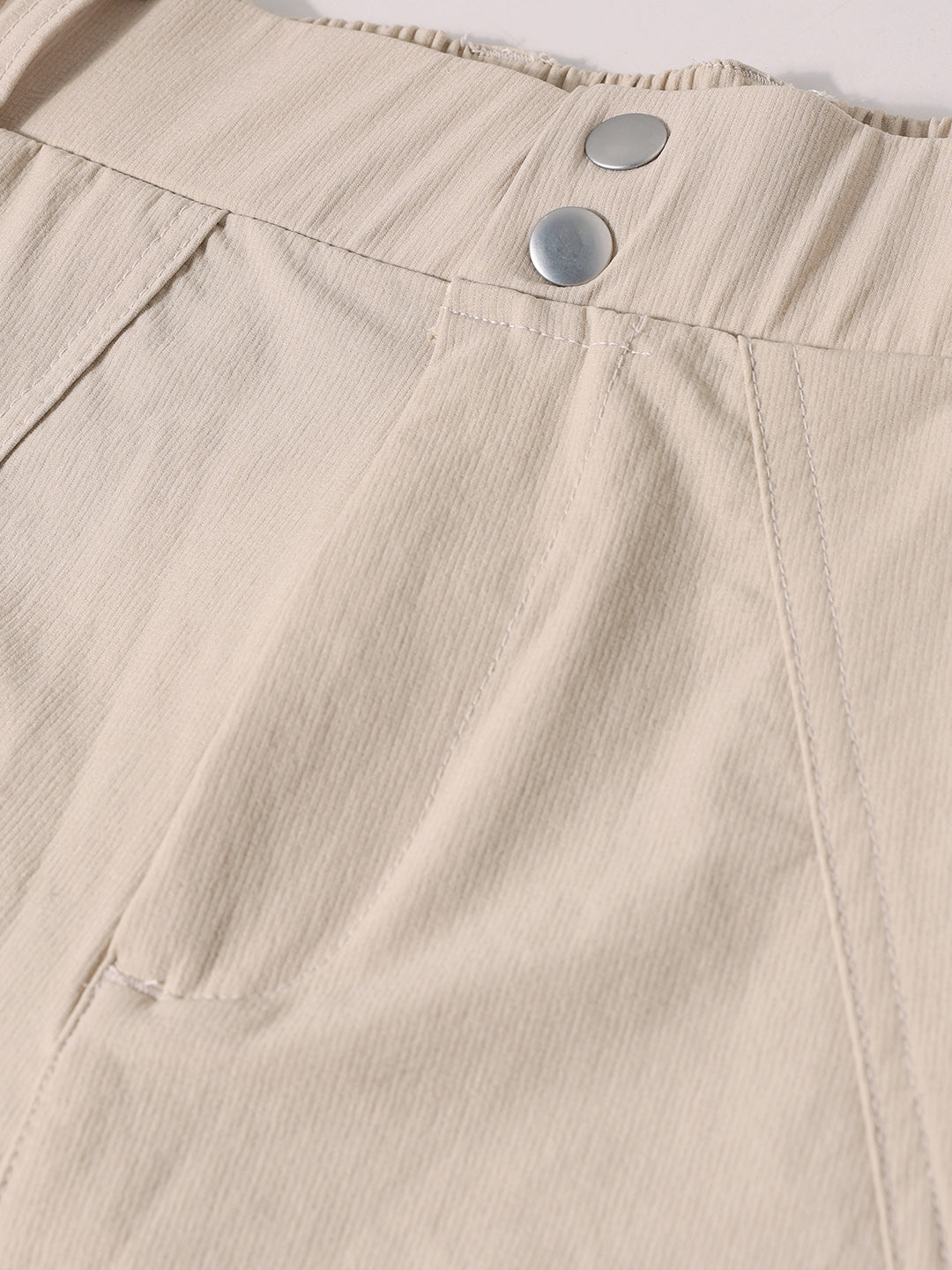 Men's Beige Loose Fit Solid Utility Trousers