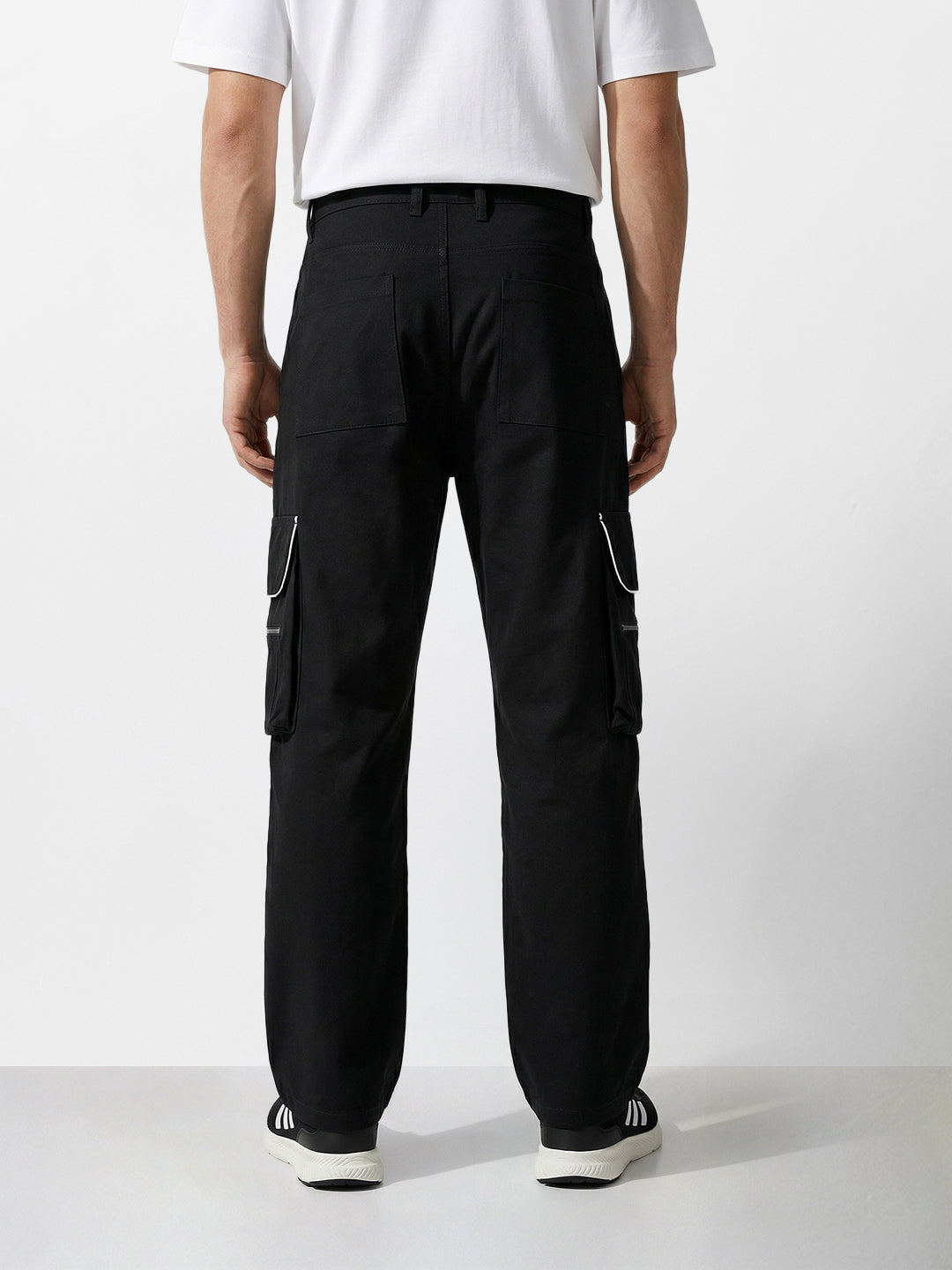 Men's Black Loose Fit Solid Utility Cargo