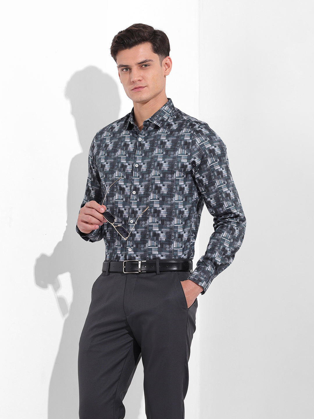 Men's Black Slim Fit Printed Party Wear Shirt