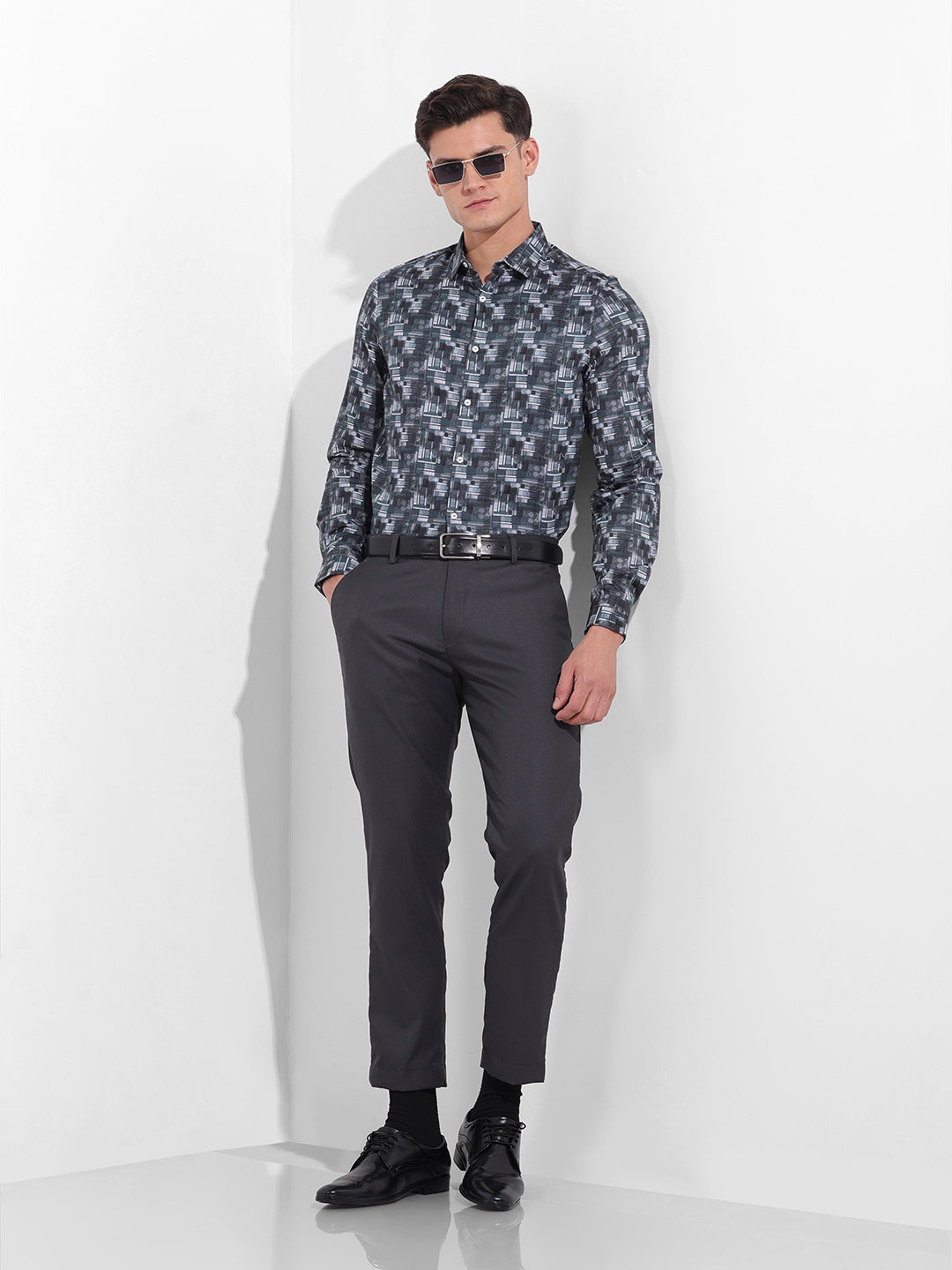 Men's Black Slim Fit Printed Party Wear Shirt