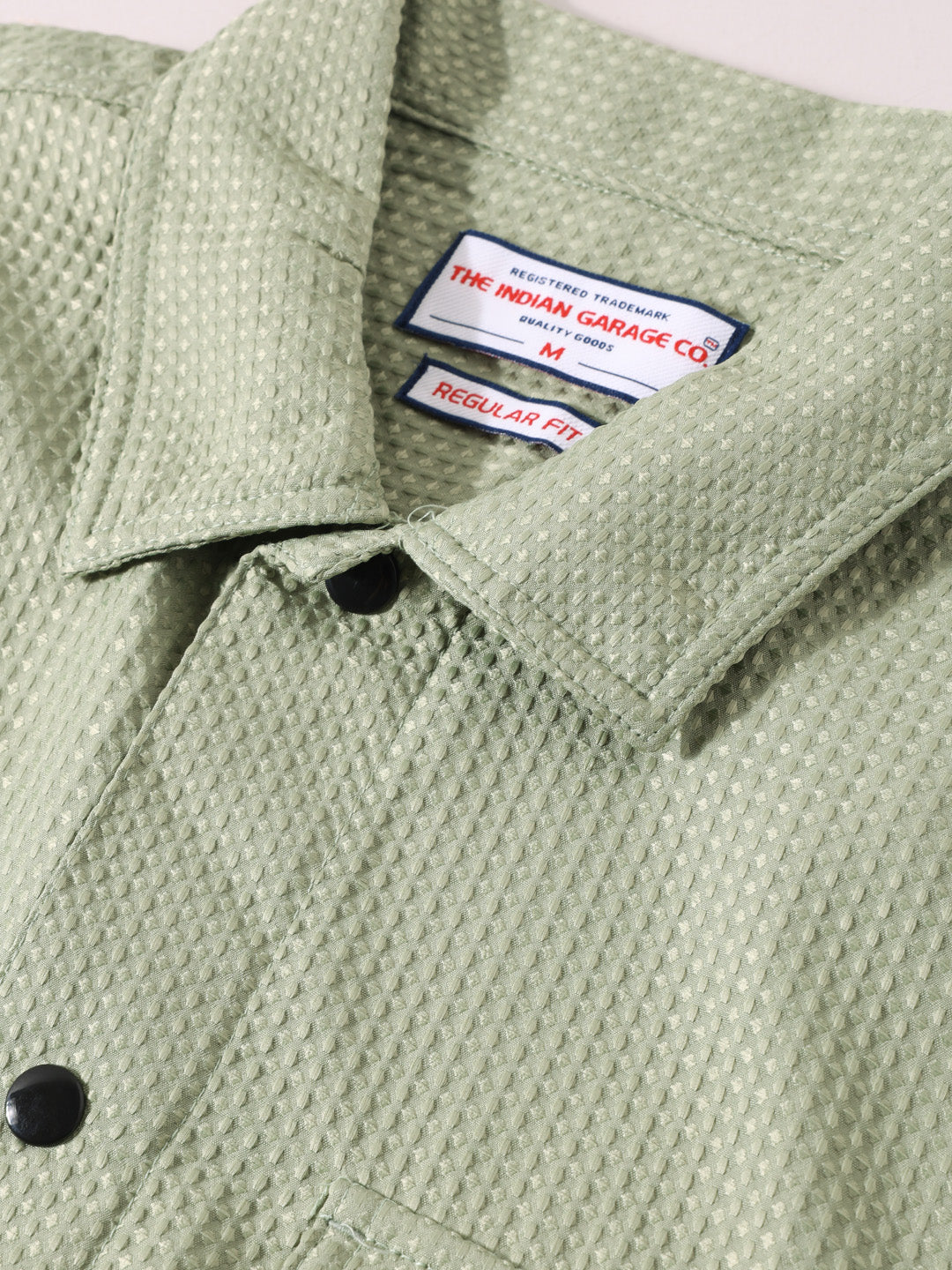 Men's Green Regular Fit Textured Casual Shirt