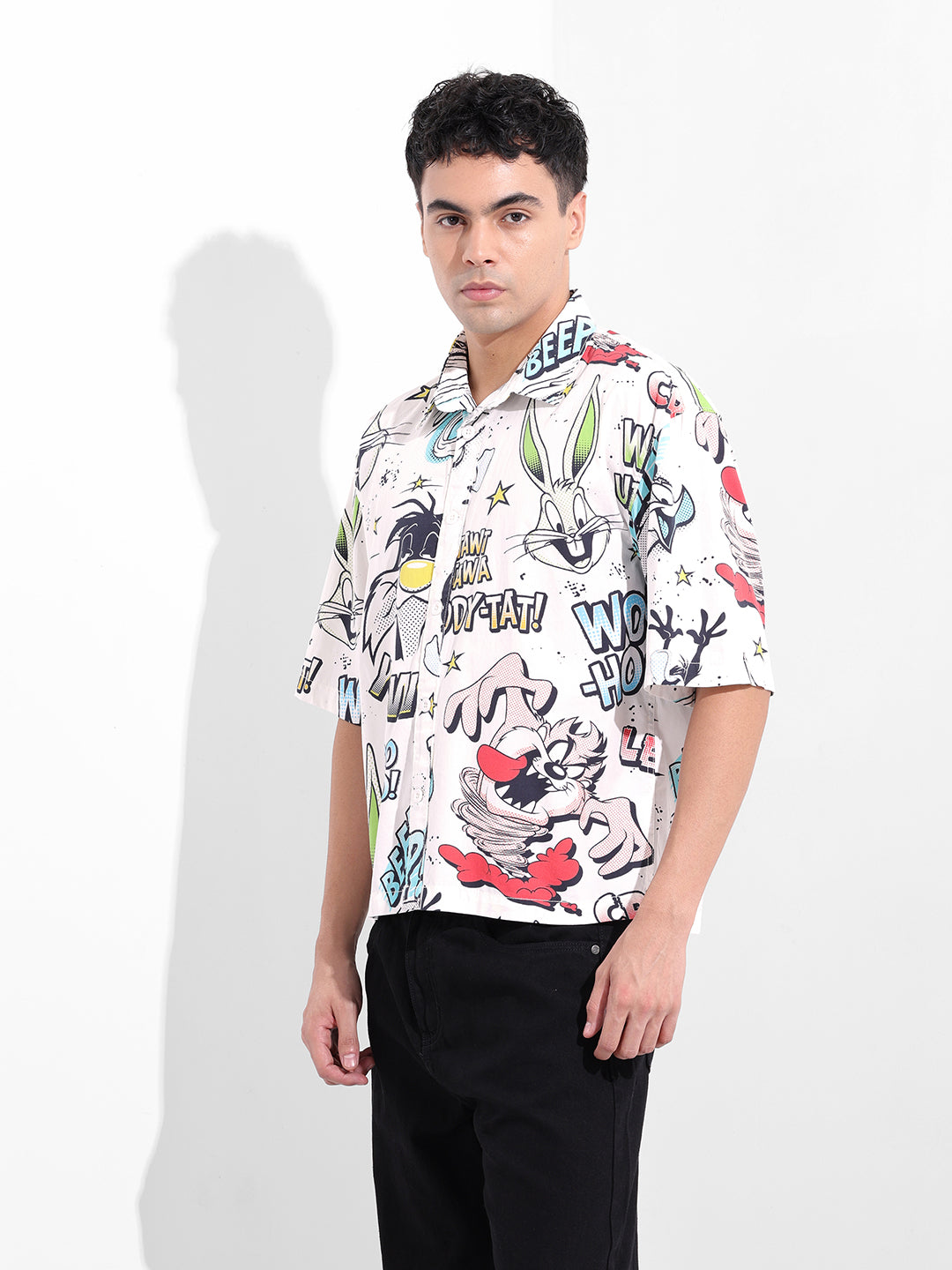Men's White Boxy Fit Character Looney Tunes Shirt