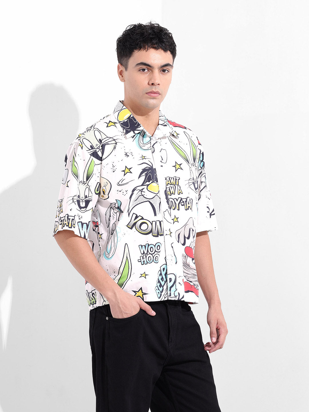 Men's White Boxy Fit Character Looney Tunes Shirt