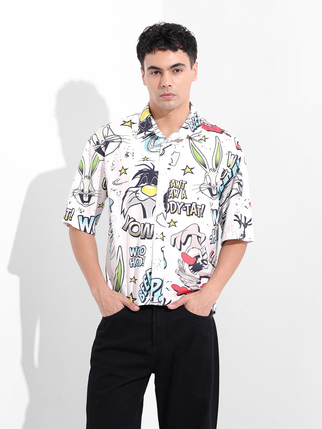 Men's White Boxy Fit Character Looney Tunes Shirt