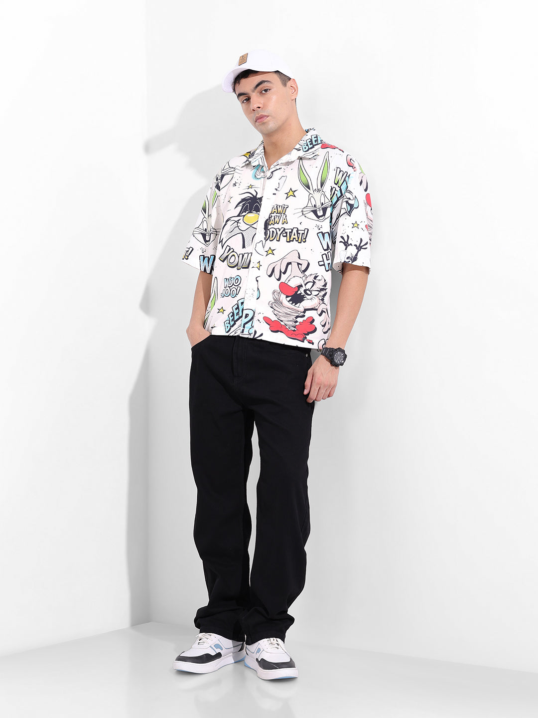 Men's White Boxy Fit Character Looney Tunes Shirt