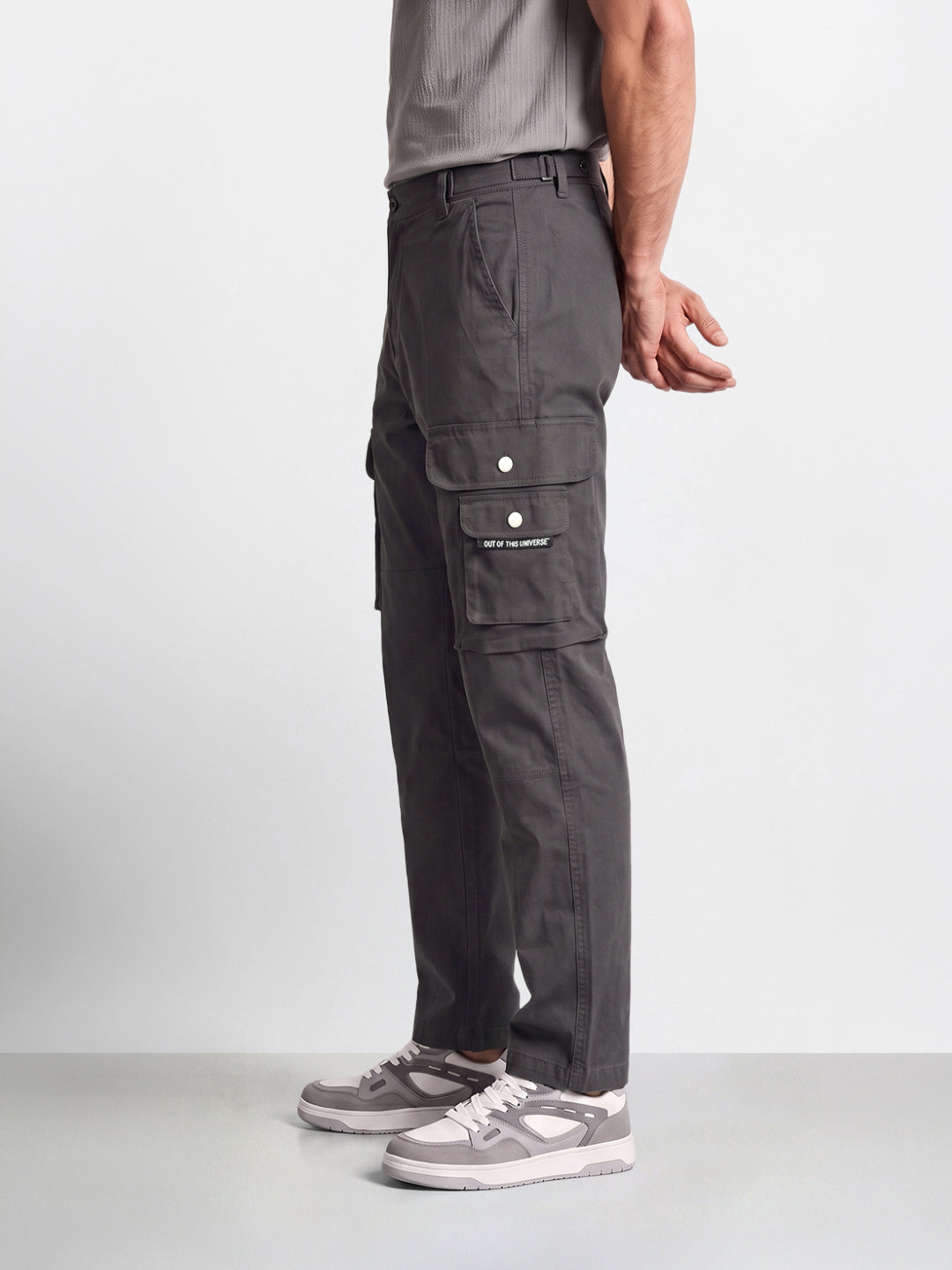 Men's Grey Relaxed Straight Fit Solid Utility Cargo