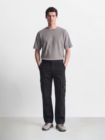 Men's Black Relaxed Straight Fit Solid Utility Cargo