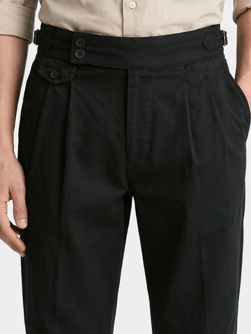 Men's Black Slim Fit Solid Casual Trousers