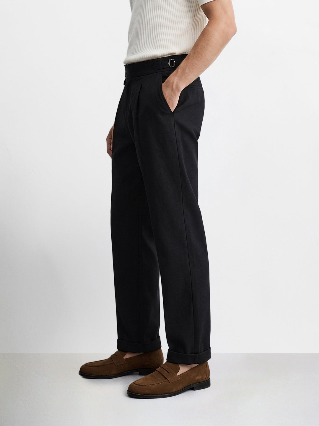Men's Black Slim Fit Solid Resort Wear Trousers