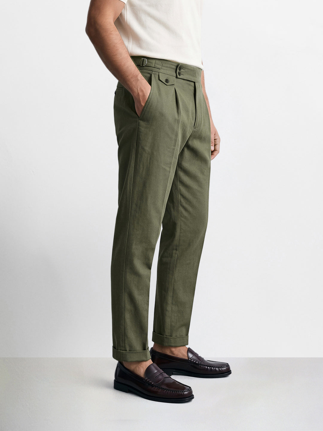 Men's Olive Slim Fit Solid Resort Wear Trousers