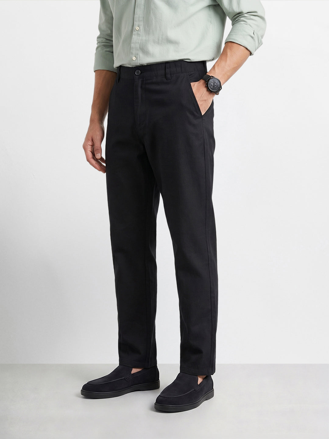 Men's Black Regular Fit Solid Resort Wear Joggers