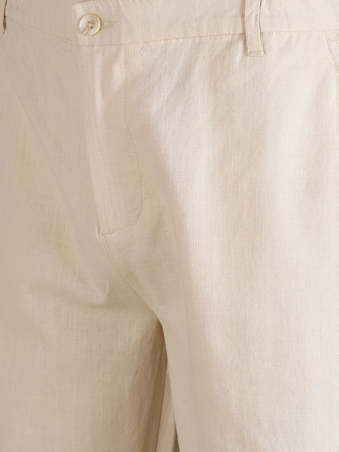 Men's White Regular Fit Solid Resort Wear Joggers