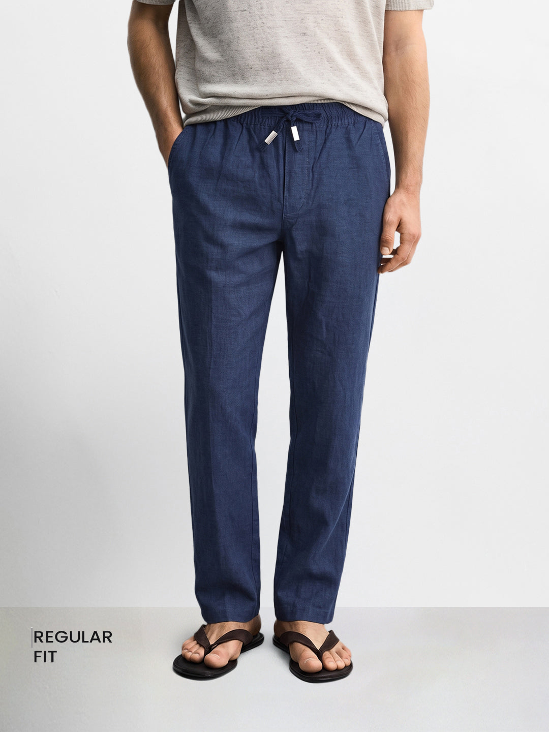 Men's Navy Regular Fit Solid Resort Wear Joggers