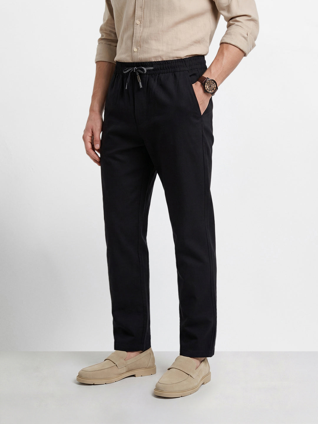 Men's Black Regular Fit Solid Resort Wear Joggers