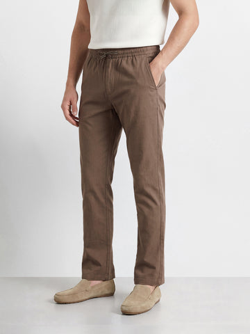 Men's Khaki Regular Fit Solid Resort Wear Joggers