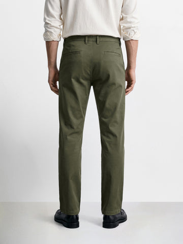 Men's Olive Regular Fit Solid Casual Chinos