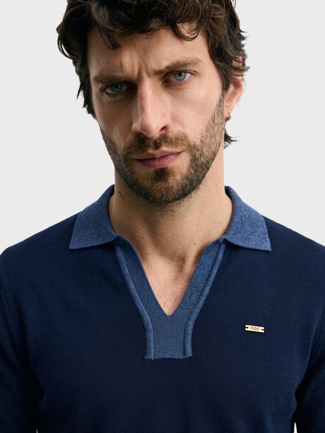 Men's Navy Blue Slim Fit Solid Casual Sweater