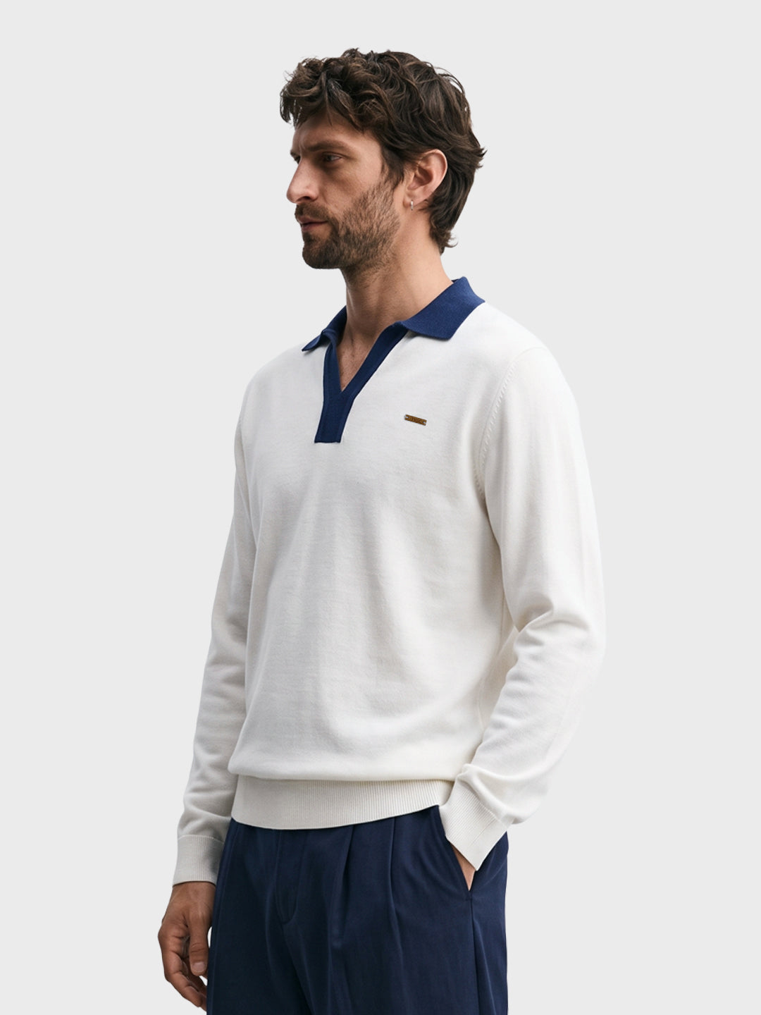 Men's Off White Slim Fit Solid Casual Sweater