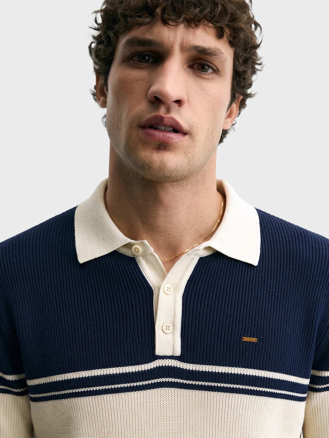 Men's Navy Blue Slim Fit Colourblocked Casual Sweater