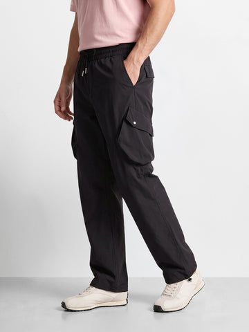 Men's Black Relaxed Fit Solid Utility Cargos