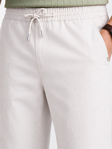 Men's Off White Relaxed Fit Solid Casual Joggers