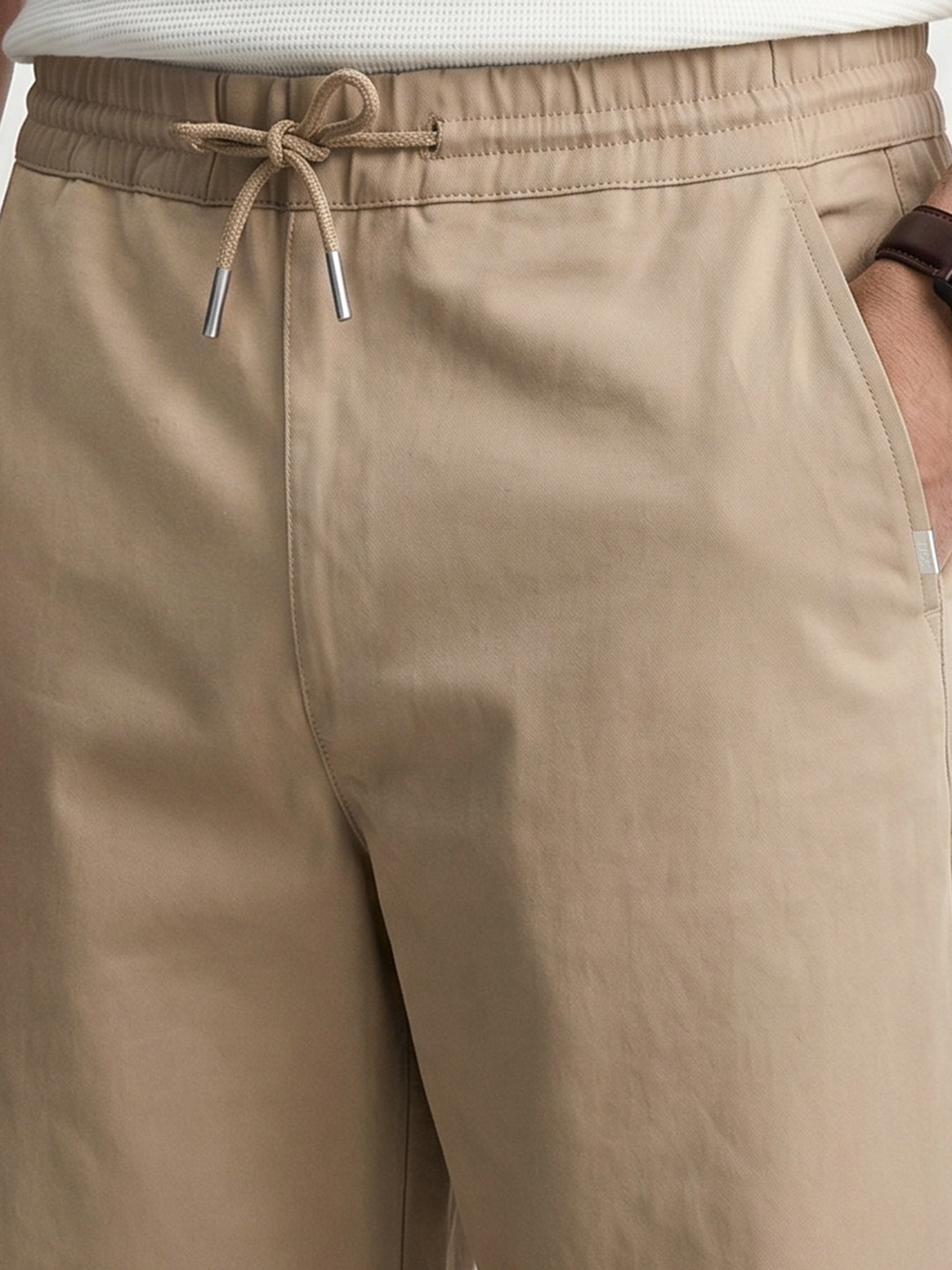 Men's Beige Relaxed Fit Solid Casual Jogger