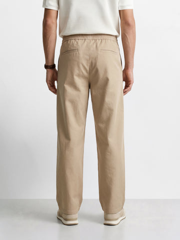Men's Beige Relaxed Fit Solid Casual Jogger