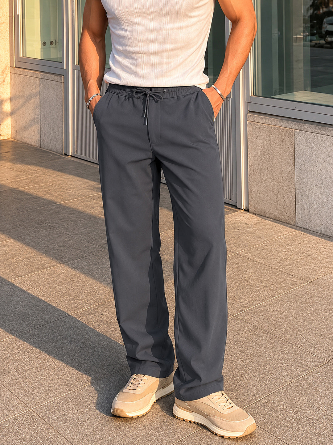 Men's Grey Relaxed Fit Solid Casual Jogger