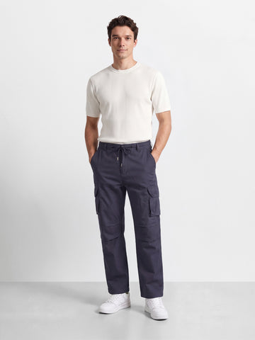 Men's Black Relaxed Fit Solid Utility Cargos