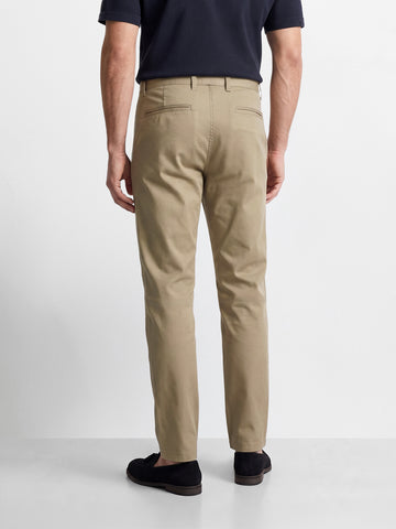 Men's Khaki Relaxed Fit Solid Casual Trousers