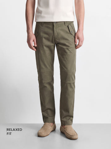 Men's Olive Relaxed Fit Solid Casual Trousers