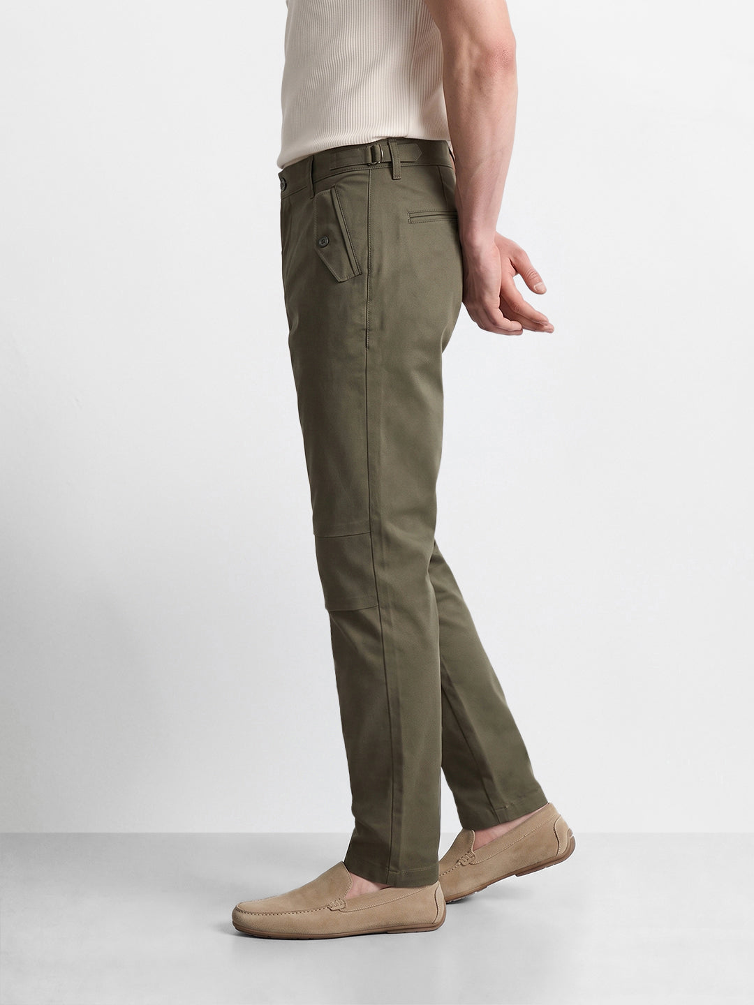 Men's Olive Relaxed Fit Solid Casual Trousers
