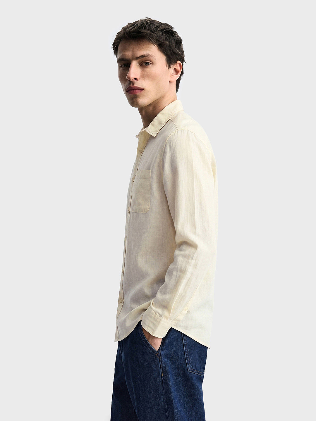 Men's Yellow Slim Fit Solid Casual Shirt