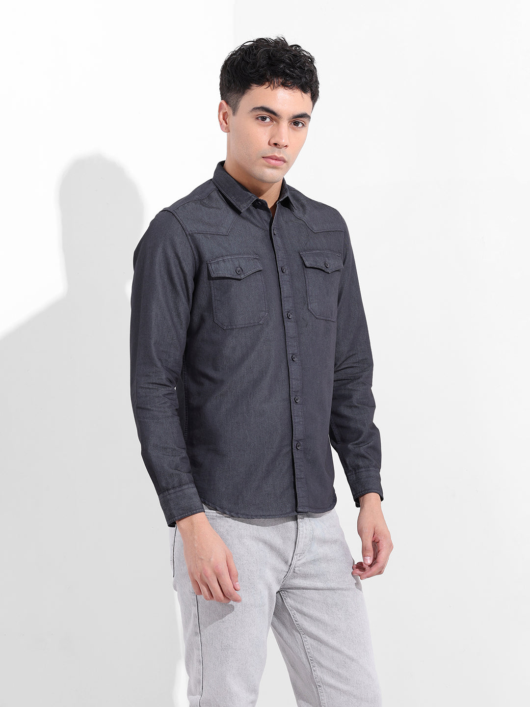 Men's Black Slim Fit Solid Casual Shirt