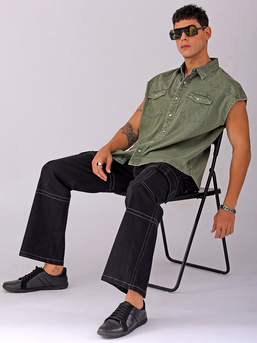 Shop Men's Solid Boxy Fit Streetwear Shirt Online.